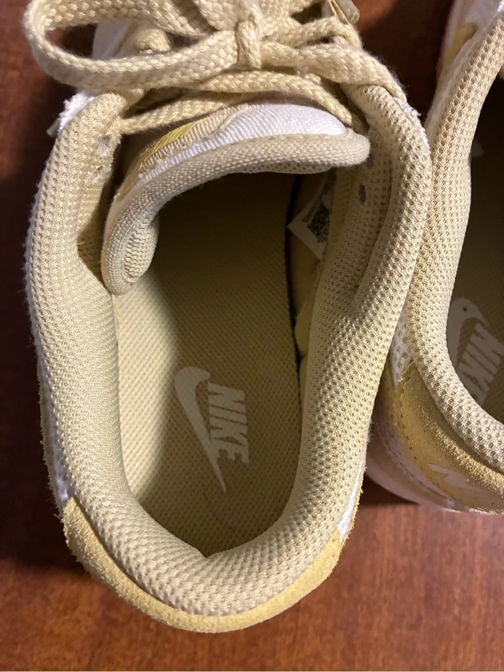 Nike casual low